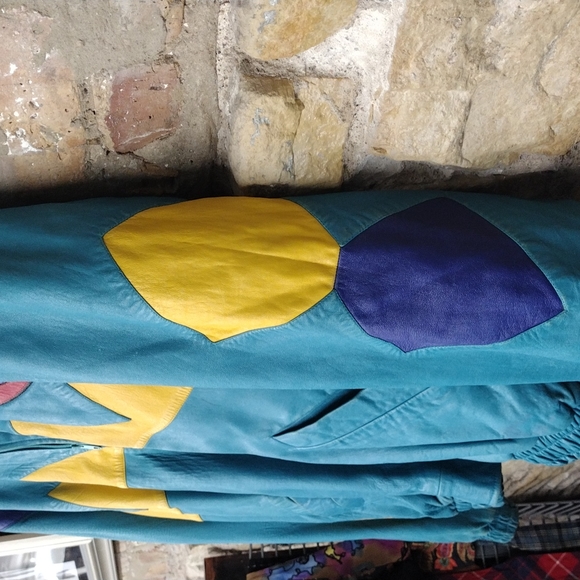 Men's Leather Jacket - Picture 6 of 10